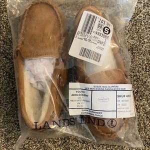 Youth Lands’ End Suede Moccasin Slippers